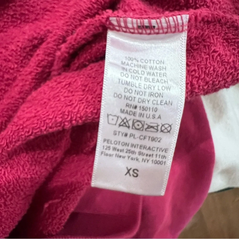 Peloton Pink Sweatshirt with graphic rose logo size‎ XS